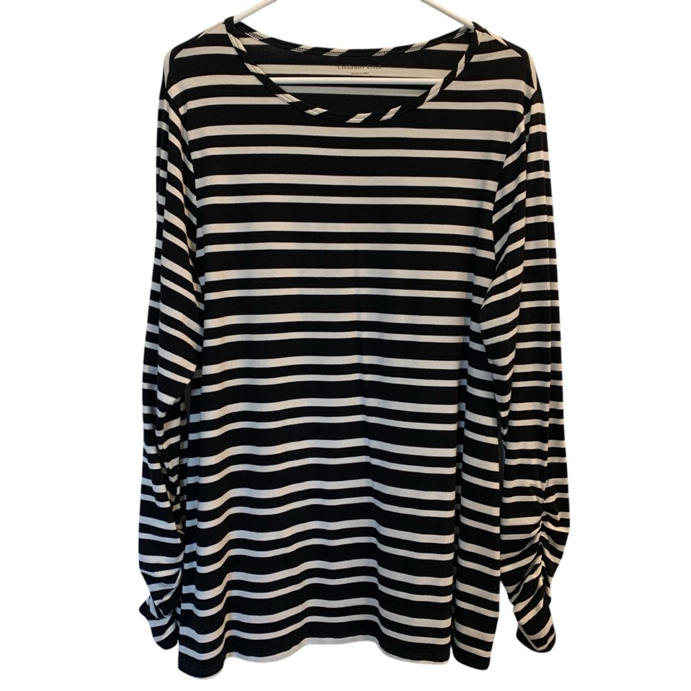 Plus Size Black and White Long Sleeve T-Shirt Size 1X